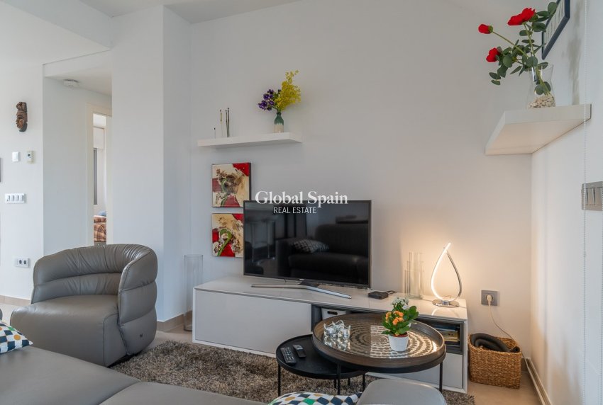 Resale - APARTMENT -
VISTABELLA GOLF  - Inland