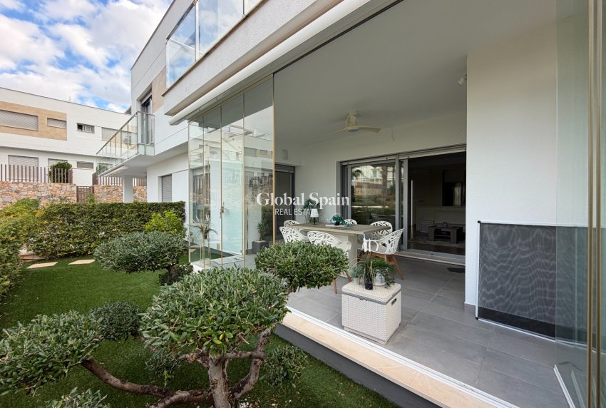 Resale - APARTMENT -
VISTABELLA GOLF  - Inland