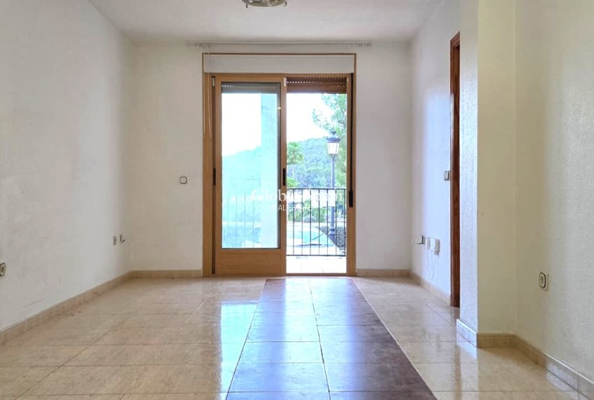 Resale - APARTMENT -
XIRLES - Xirles