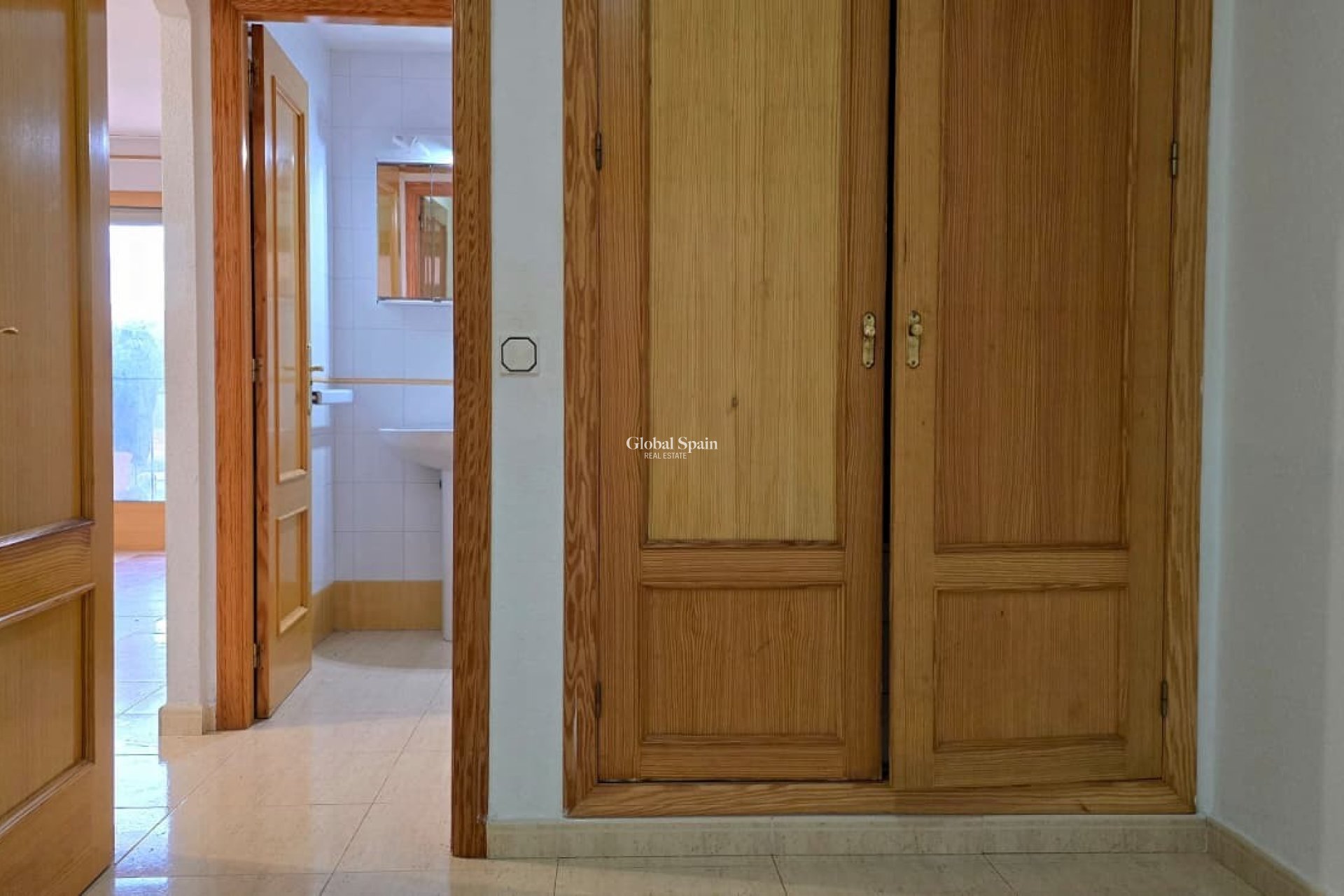 Resale - APARTMENT -
XIRLES - Xirles