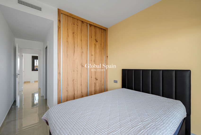 Resale - Apartments -
PILAR DE LA HORADADA - Torre De La Horadada