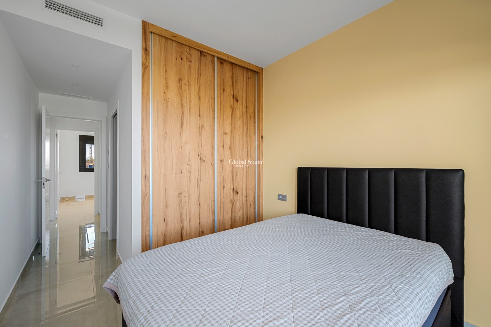 Resale - Apartments -
PILAR DE LA HORADADA - Torre De La Horadada