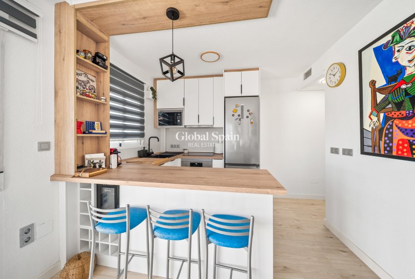 Resale - Ático -
TORREVIEJA - La Mata