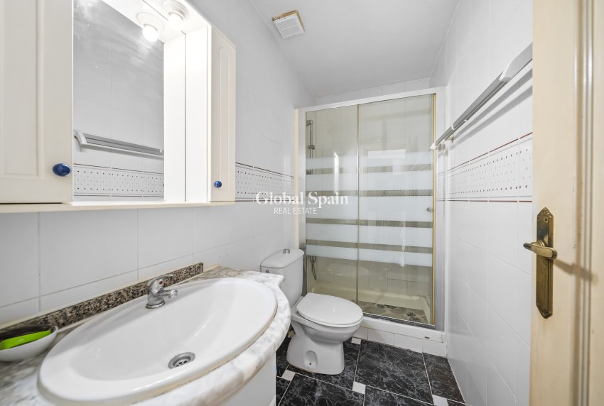 Resale - Ático -
TORREVIEJA - La Mata