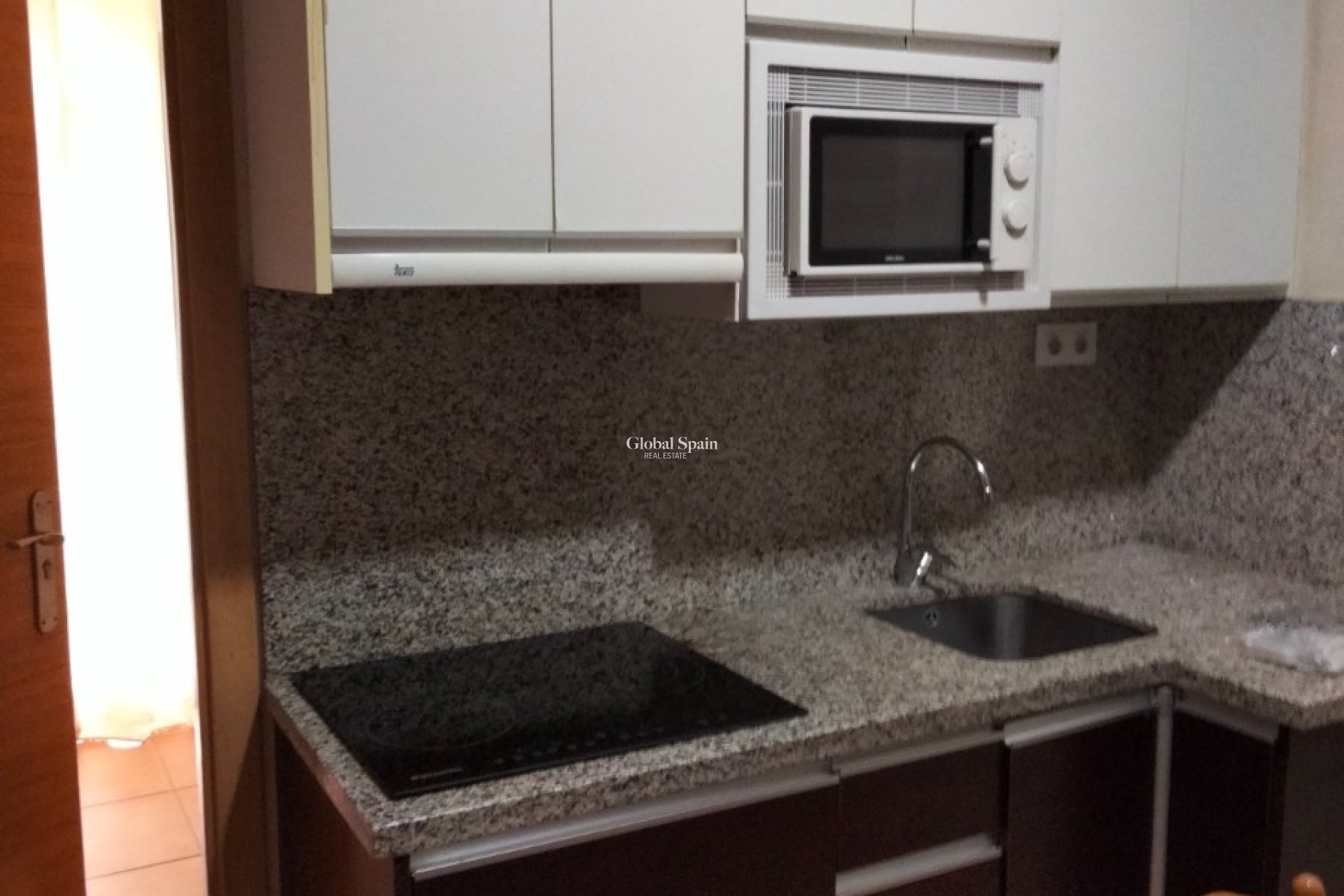 Resale - Building -
ALICANTE - Casco antiguo