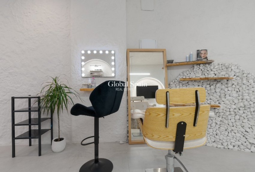 Resale - Business -
ALICANTE - Center