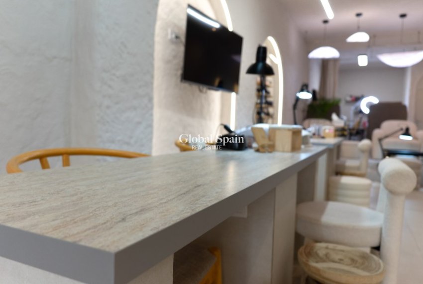 Resale - Business -
ALICANTE - Center