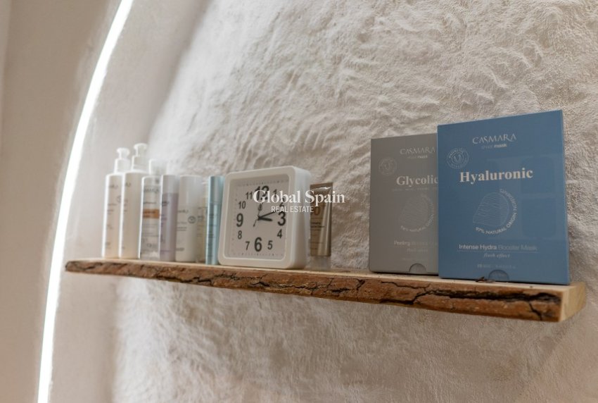 Resale - Business -
ALICANTE - Center