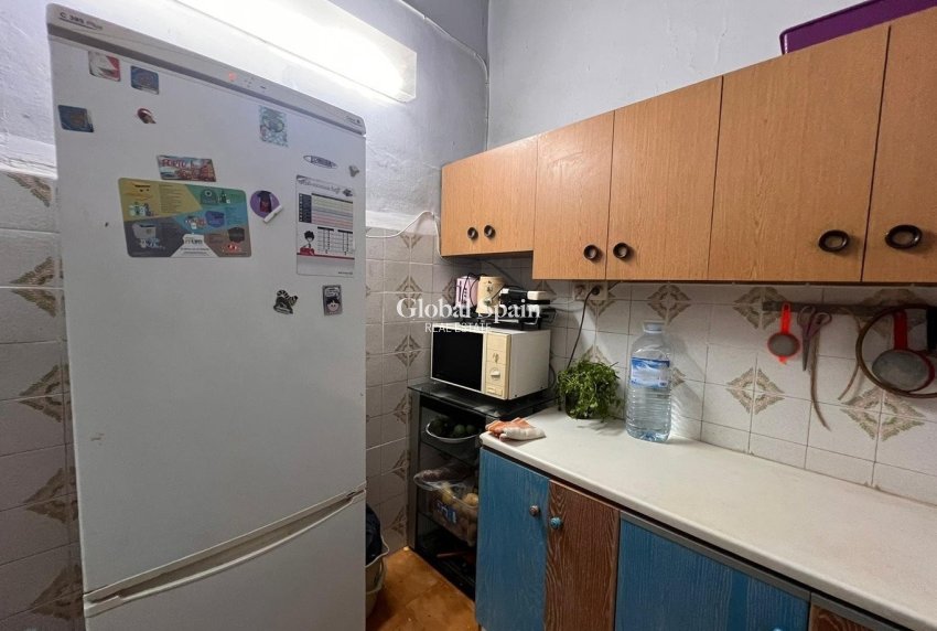 Resale - Casa de pueblo -
Callosa De Ensarrià