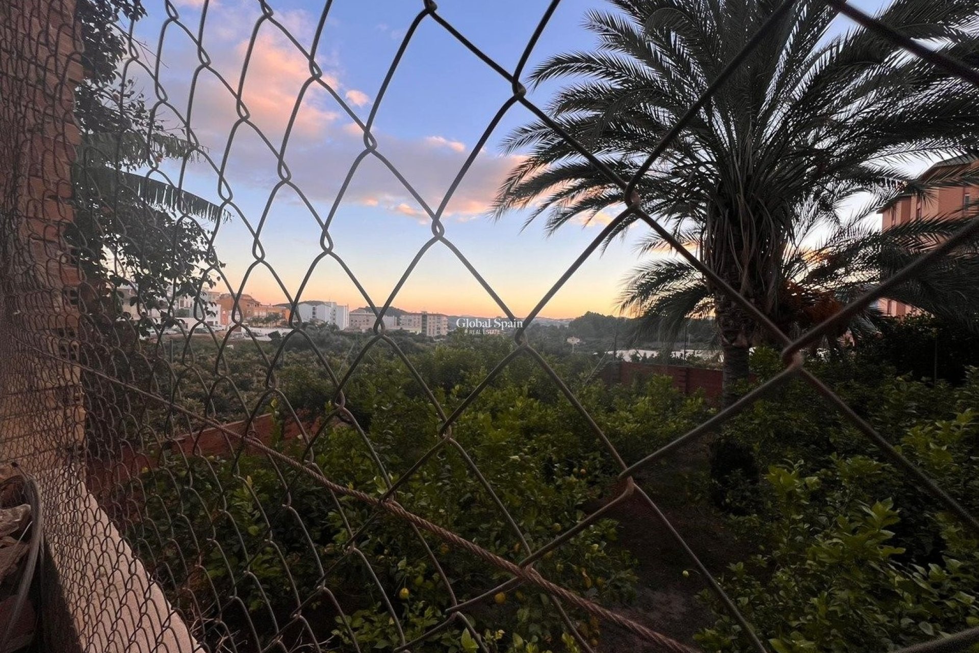 Resale - Casa de pueblo -
Callosa De Ensarrià