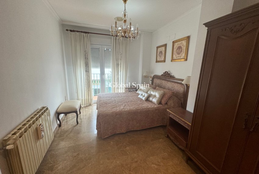 Resale - Casa de pueblo -
DAIMÚS - Pueblo