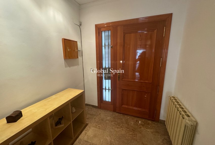 Resale - Casa de pueblo -
DAIMÚS - Pueblo