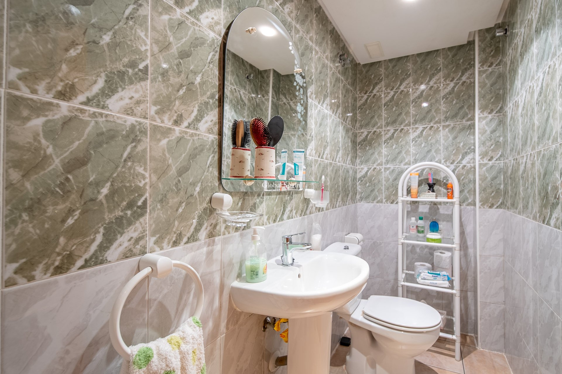 Resale - Casa de pueblo -
TORREVIEJA - Torreblanca