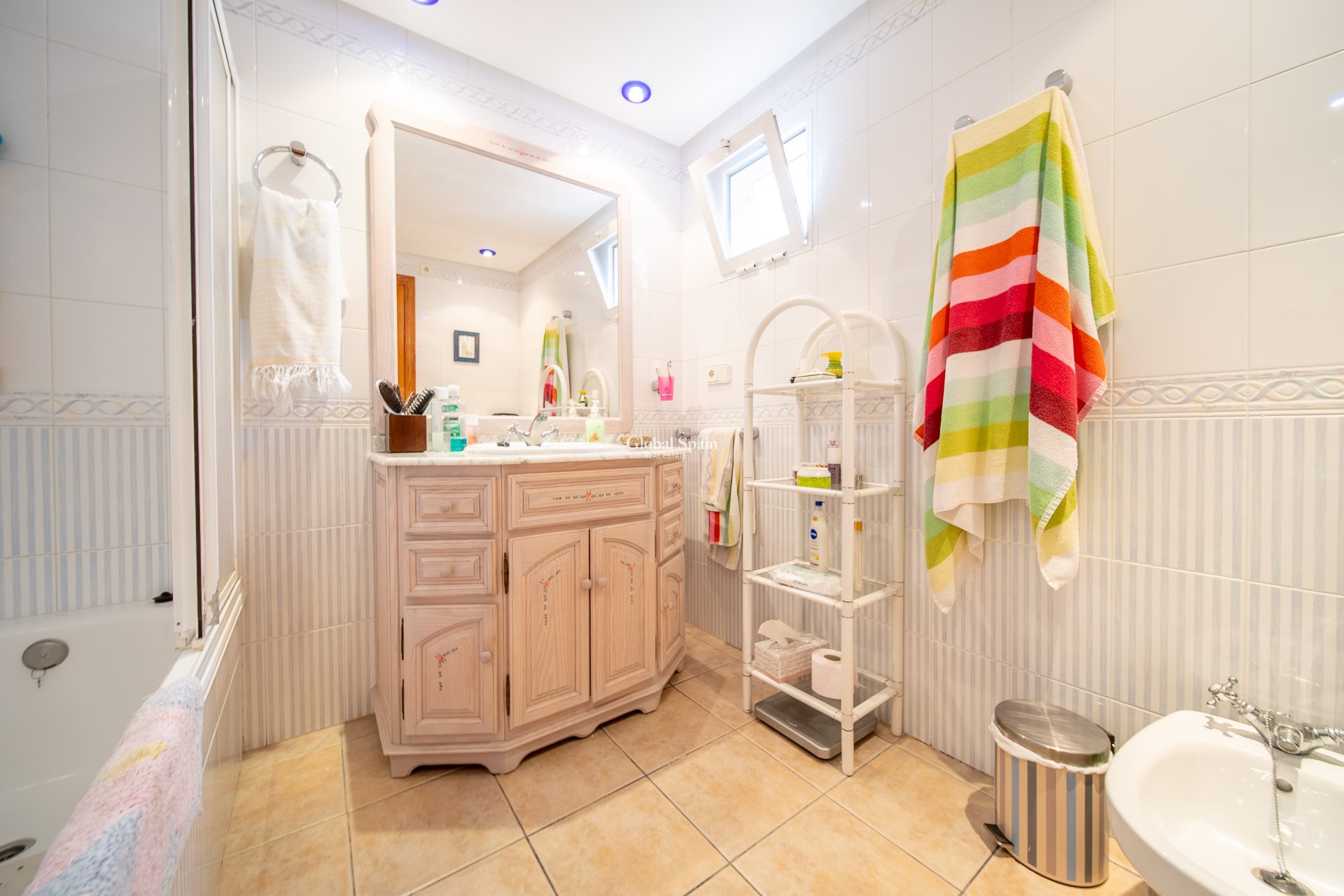 Resale - Casa de pueblo -
TORREVIEJA - Torreblanca