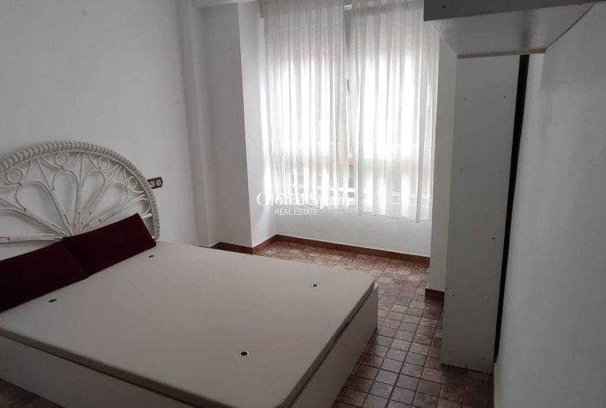 Resale - Casa -
Piles - Pueblo