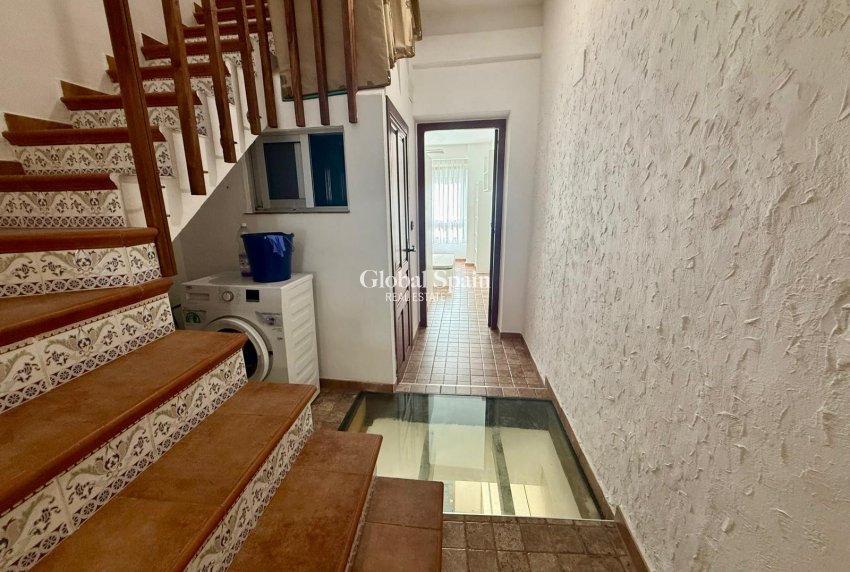 Resale - Casa -
Piles - Pueblo