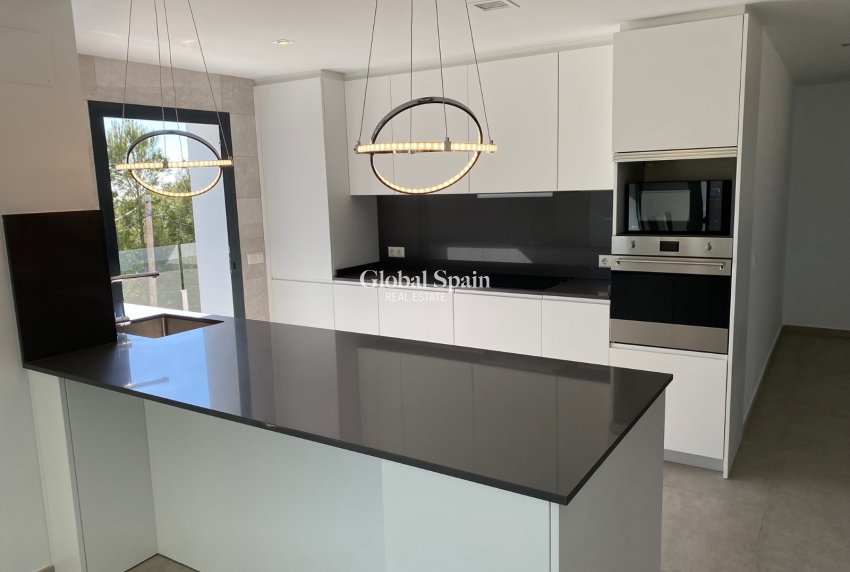 Resale - Chalet independiente -
Calpe - Calpe urbanizaciones