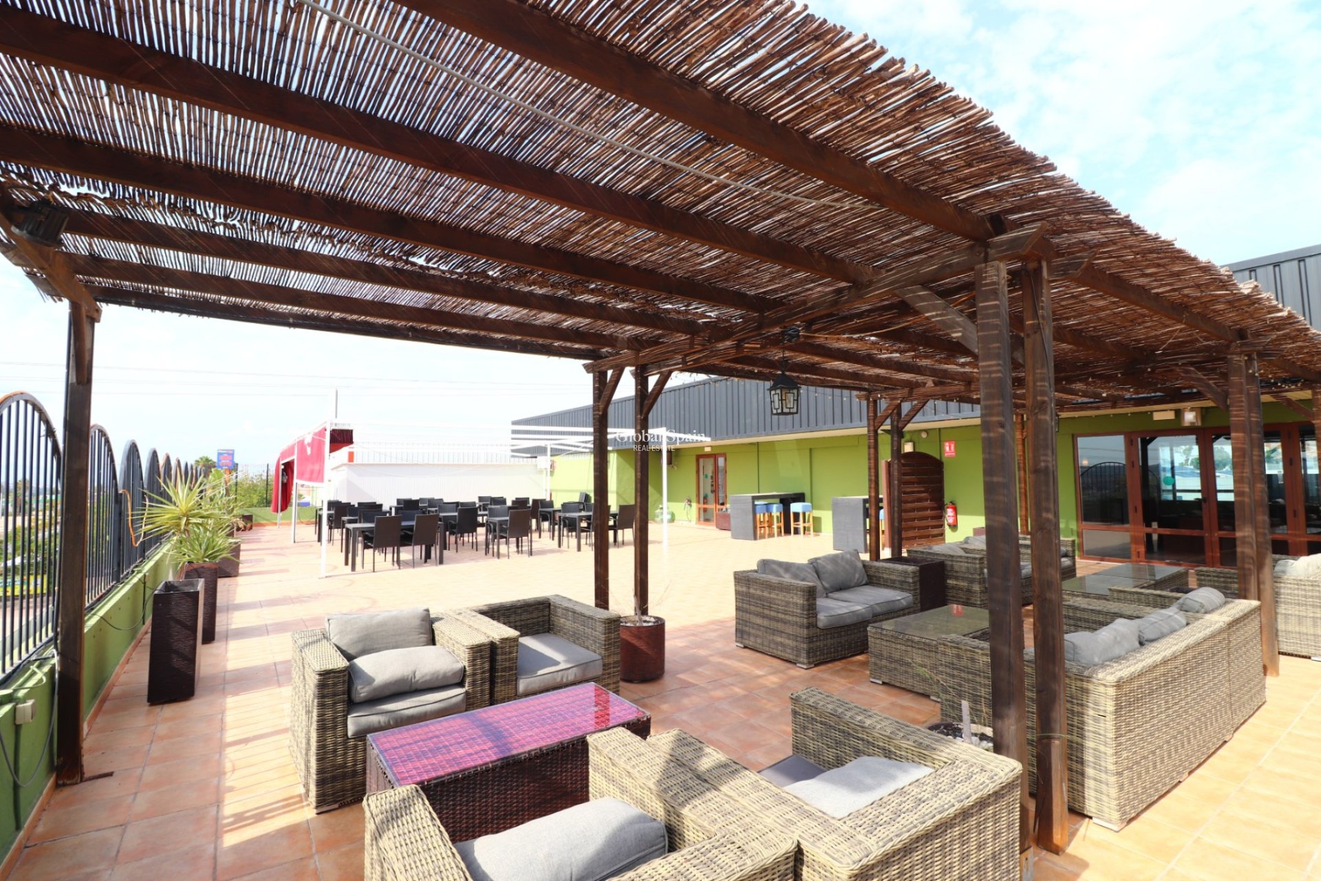 Resale - Commercial (Leasehold) -
CIUDAD QUESADA - Ciudad Quesada - Town