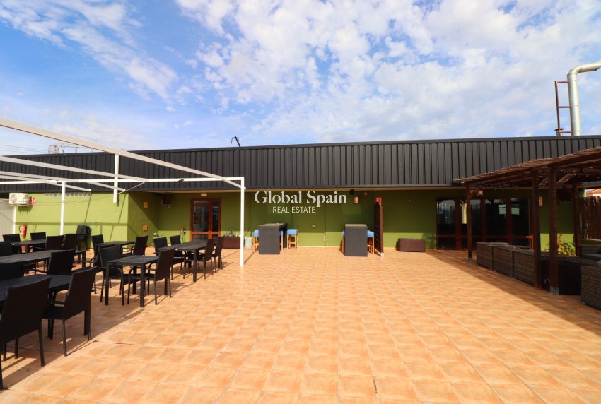 Resale - Commercial (Leasehold) -
CIUDAD QUESADA - Ciudad Quesada - Town