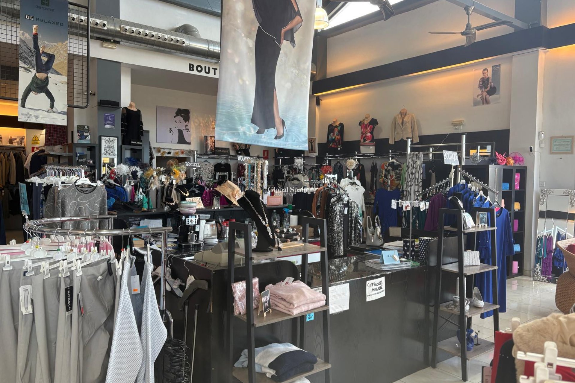 Resale - COMMERCIAL PROPERTY -
ALGORFA - LA FINCA GOLF / ALGORFA