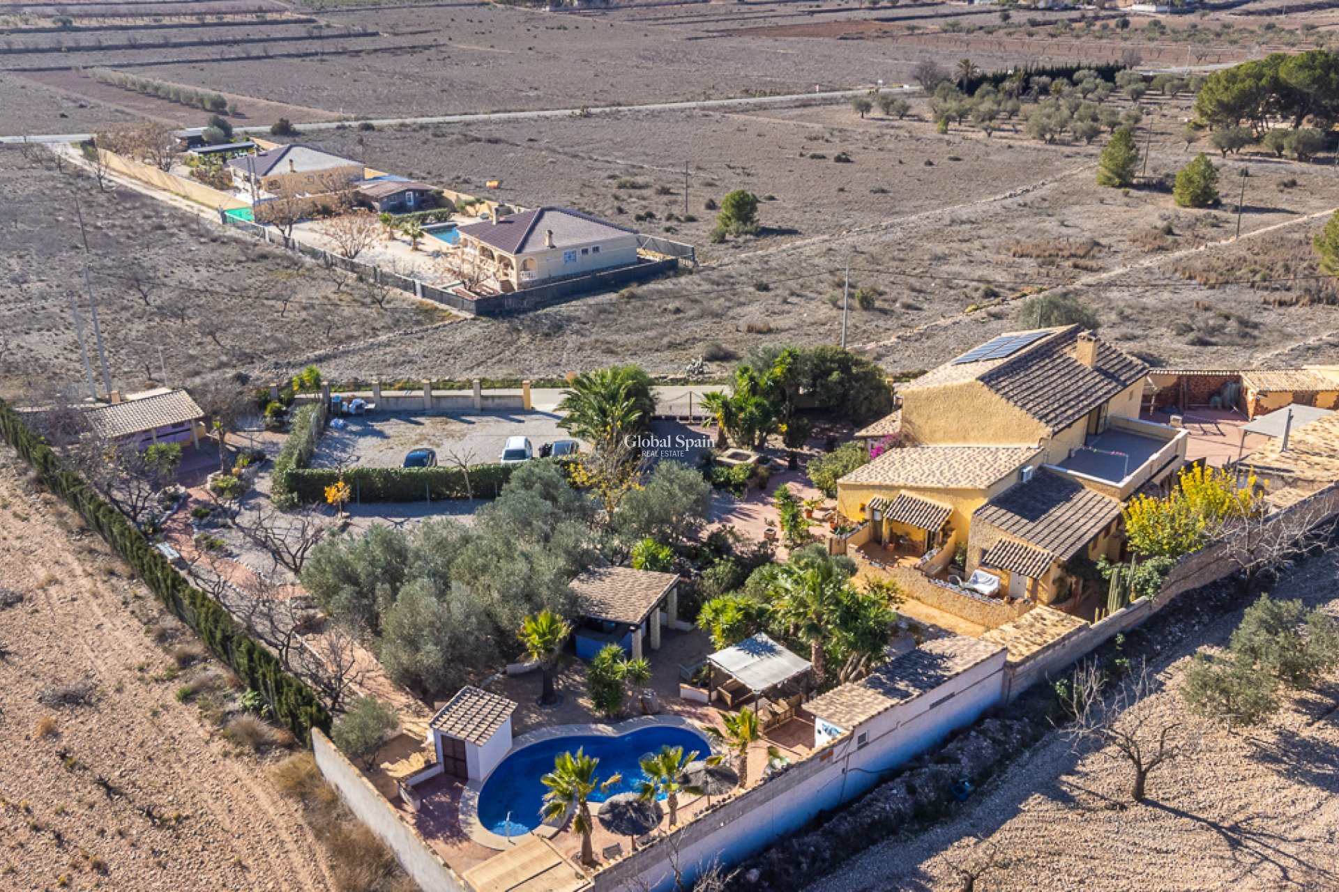 Resale - COMMERCIAL PROPERTY -
HONDÓN DE LAS NIEVES - Hondón de las Nieves