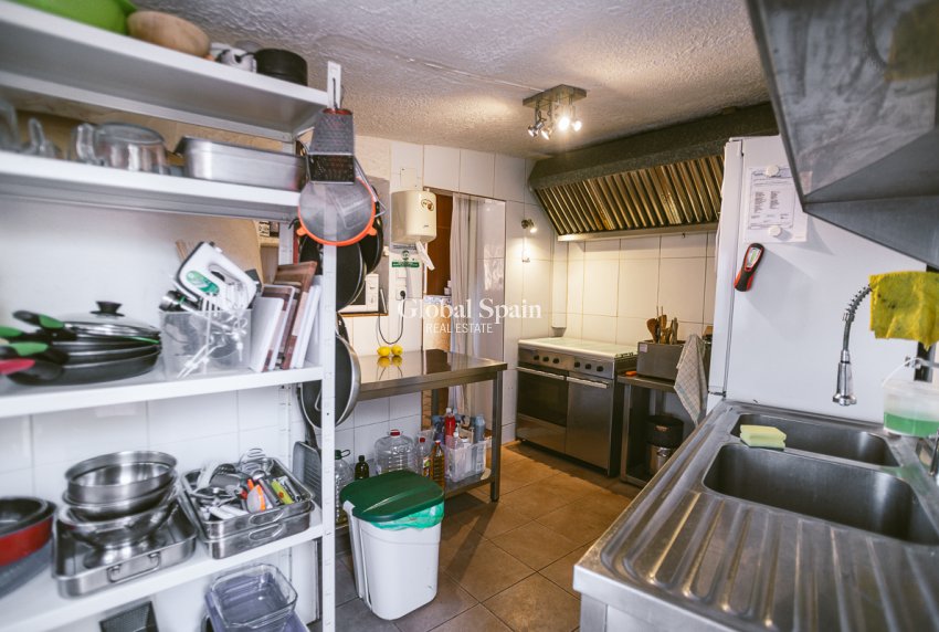 Resale - COMMERCIAL PROPERTY -
HONDÓN DE LAS NIEVES - Hondón de las Nieves