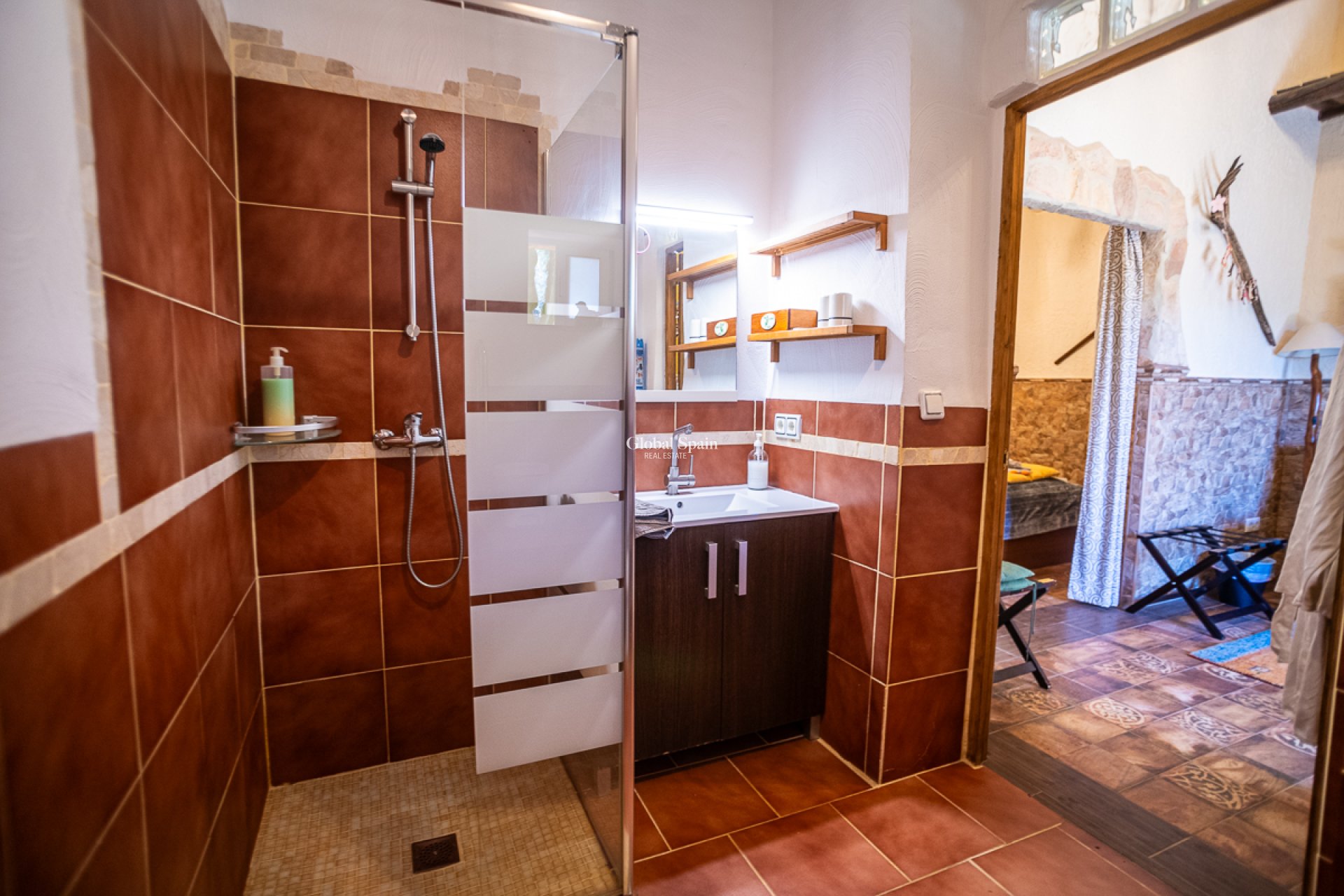 Resale - COMMERCIAL PROPERTY -
HONDÓN DE LAS NIEVES - Hondón de las Nieves