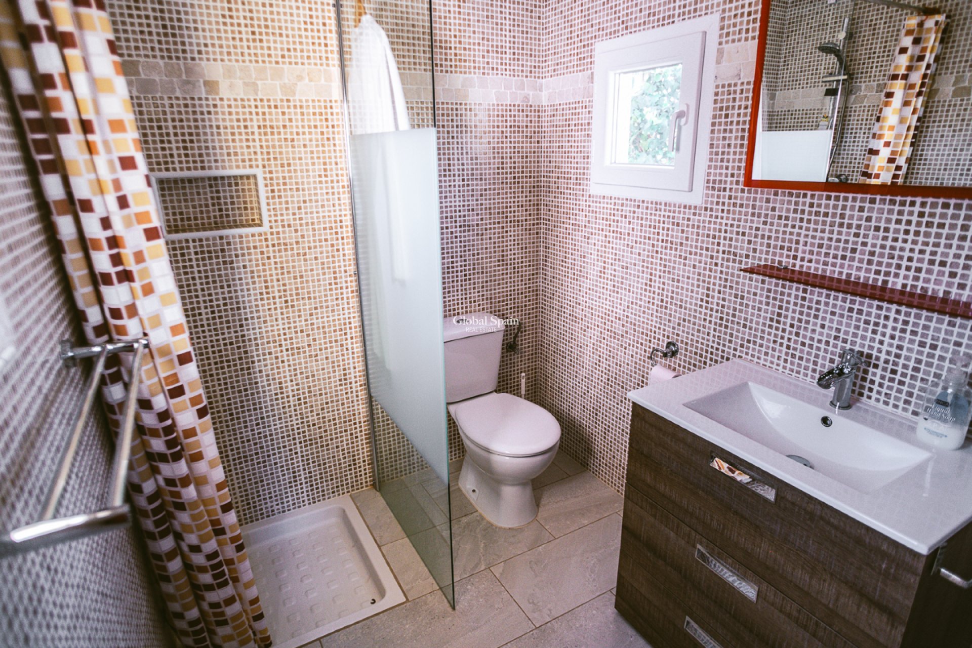 Resale - COMMERCIAL PROPERTY -
HONDÓN DE LAS NIEVES - Hondón de las Nieves