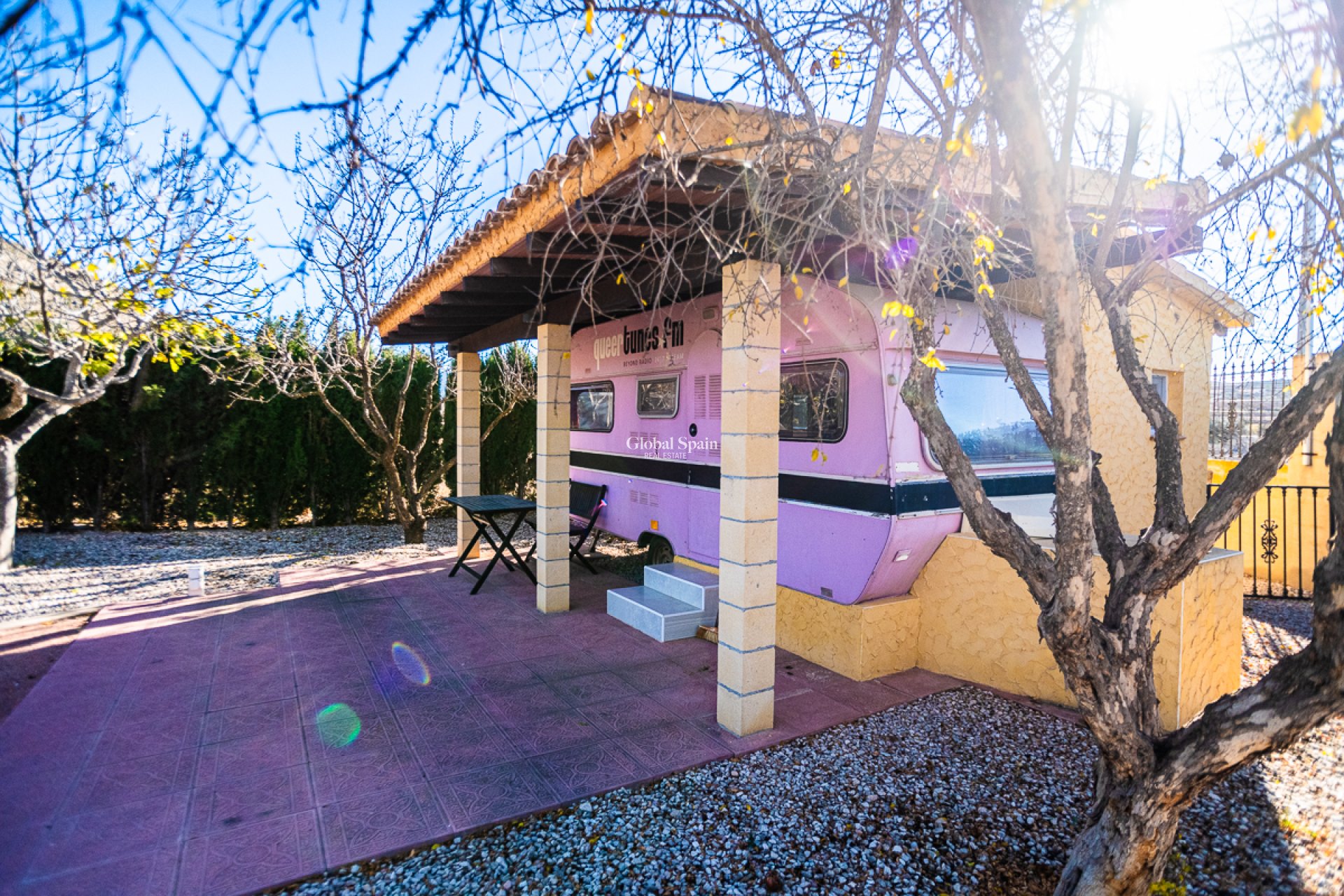 Resale - COMMERCIAL PROPERTY -
HONDÓN DE LAS NIEVES - Hondón de las Nieves