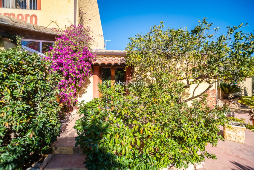 Resale - COMMERCIAL PROPERTY -
HONDÓN DE LAS NIEVES - Hondón de las Nieves