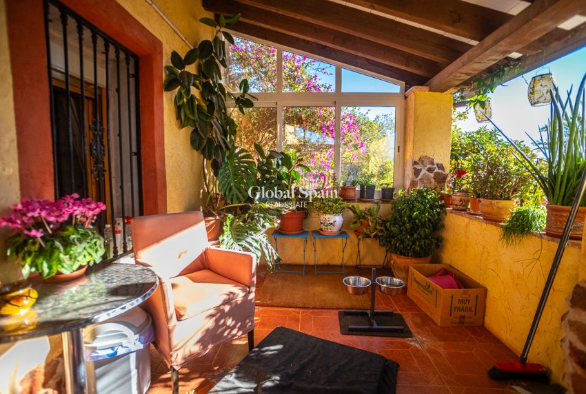 Resale - COMMERCIAL PROPERTY -
HONDÓN DE LAS NIEVES - Hondón de las Nieves