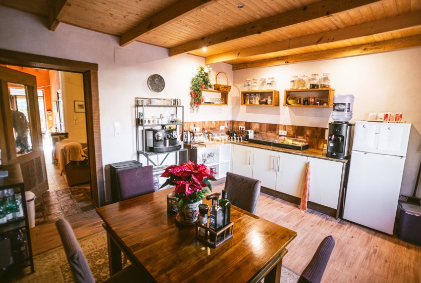 Resale - COMMERCIAL PROPERTY -
HONDÓN DE LAS NIEVES - Hondón de las Nieves