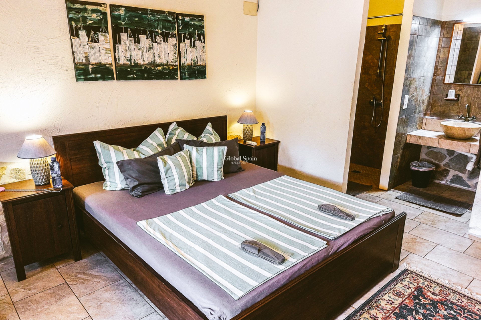 Resale - COMMERCIAL PROPERTY -
HONDÓN DE LAS NIEVES - Hondón de las Nieves