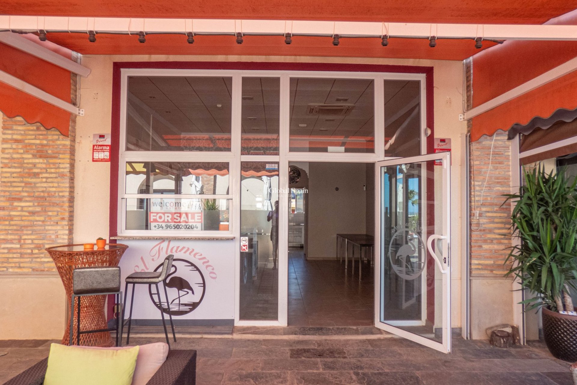 Resale - COMMERCIAL PROPERTY -
LA FINCA GOLF - Algorfa