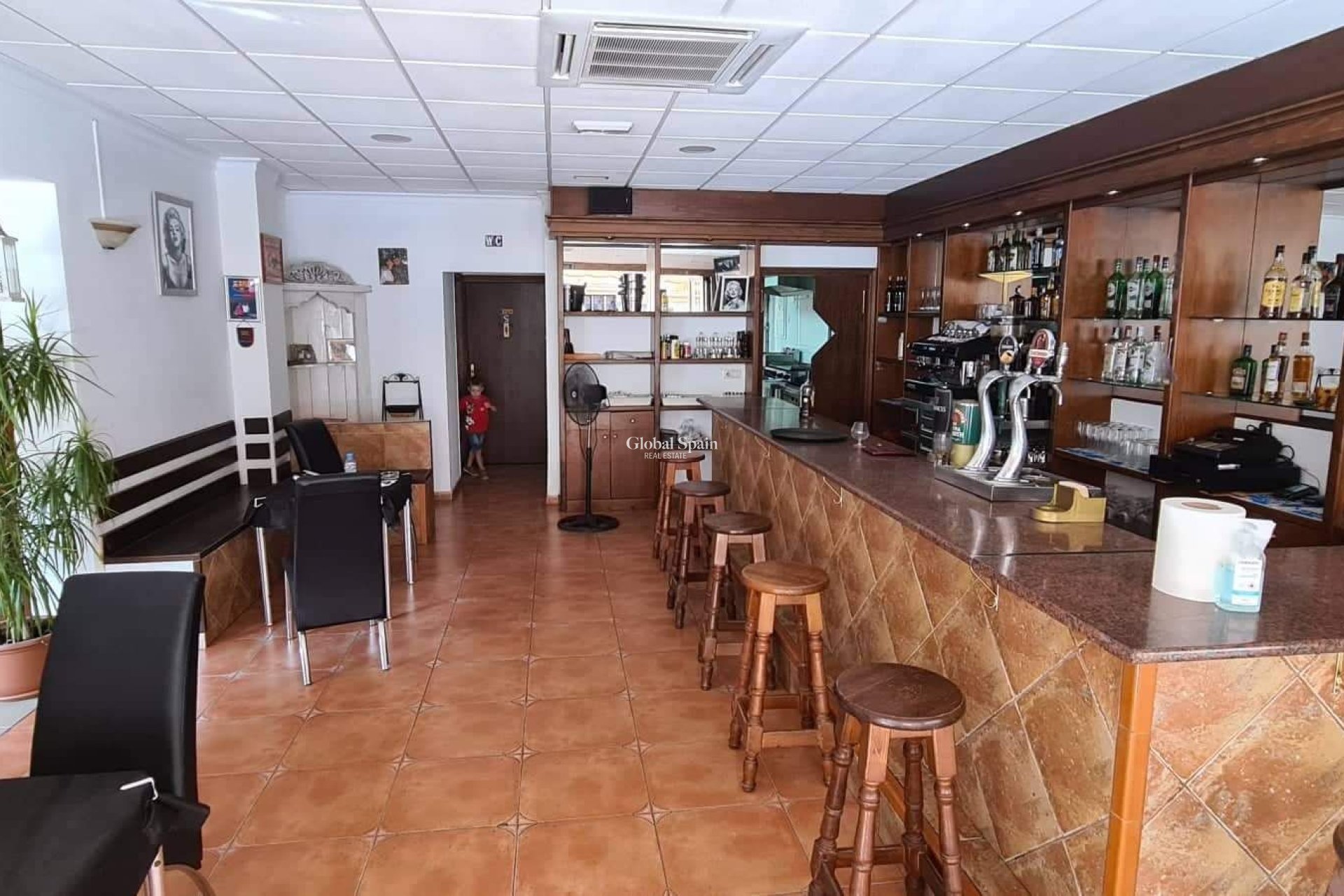 Resale - Commercial Property -
LOS BALCONES - LOS ALTOS