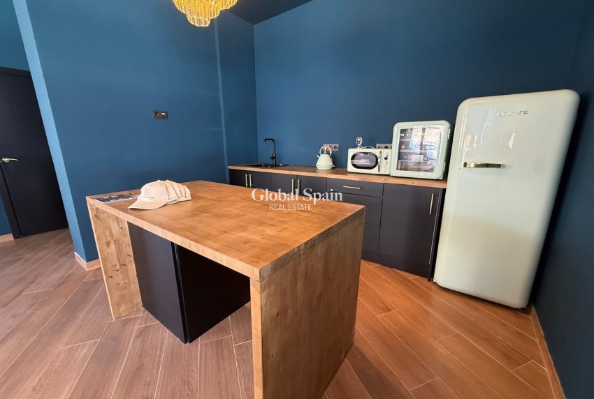Resale - COMMERCIAL PROPERTY -
PALMA - Mallorca
