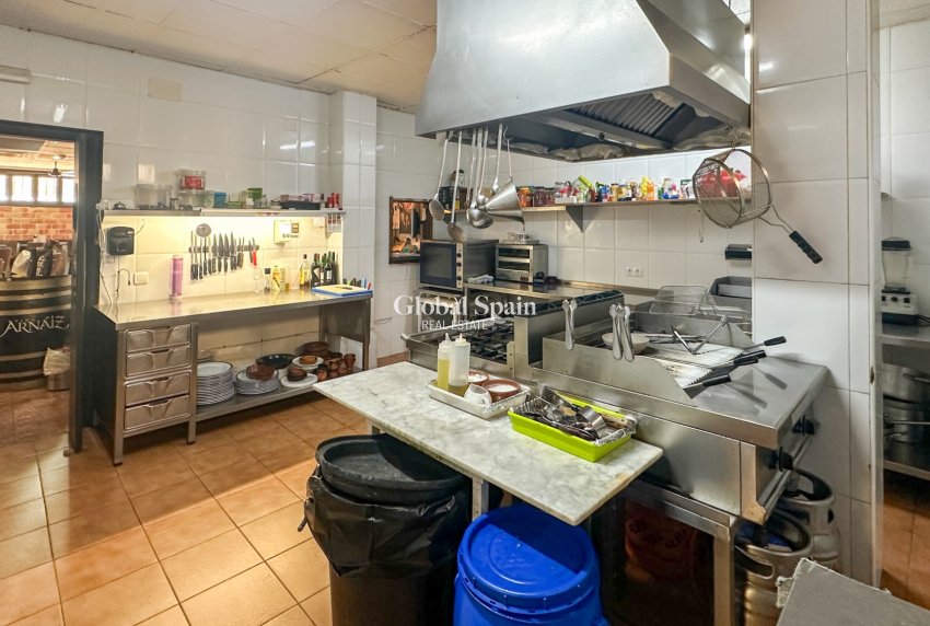 Resale - COMMERCIAL PROPERTY -
TORREVIEJA - Aguas Nuevas