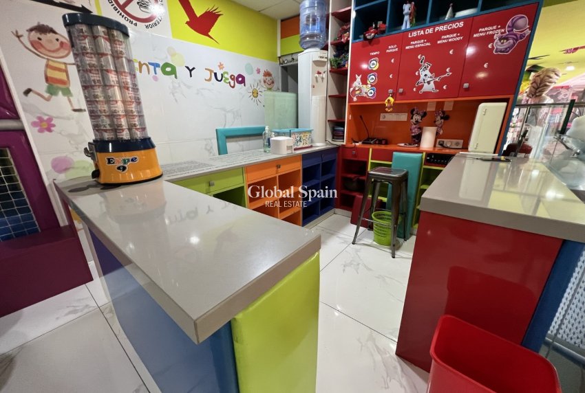 Resale - COMMERCIAL PROPERTY -
TORREVIEJA - Costa Blanca Sur