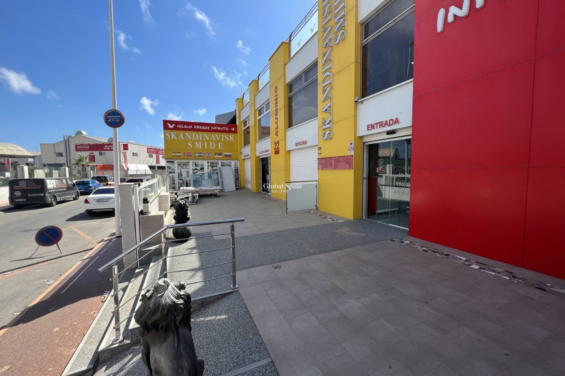 Resale - COMMERCIAL PROPERTY -
TORREVIEJA - Costa Blanca Sur