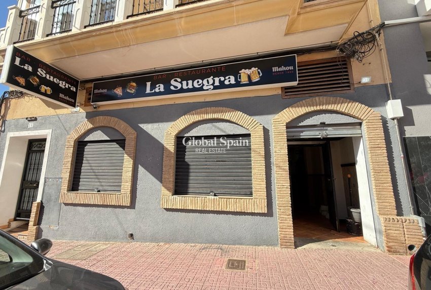 Resale - COMMERCIAL PROPERTY -
TORREVIEJA - Estacion de autobuses