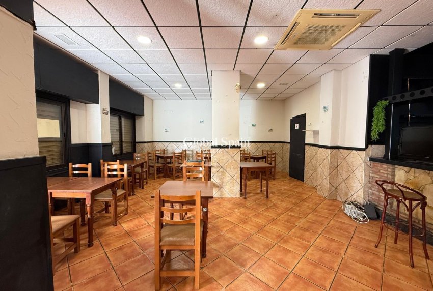 Resale - COMMERCIAL PROPERTY -
TORREVIEJA - Estacion de autobuses