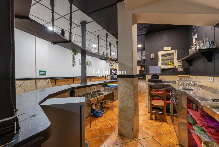 Resale - COMMERCIAL PROPERTY -
TORREVIEJA - Estacion de autobuses