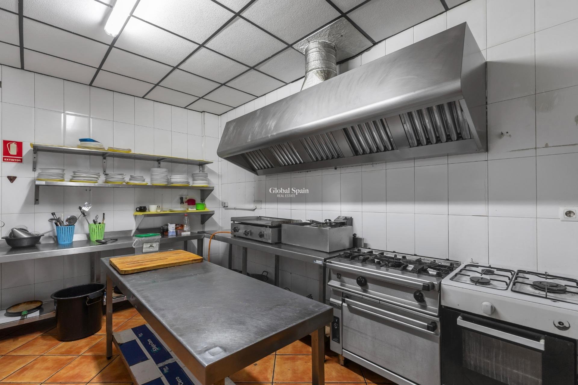 Resale - COMMERCIAL PROPERTY -
TORREVIEJA - Estacion de autobuses