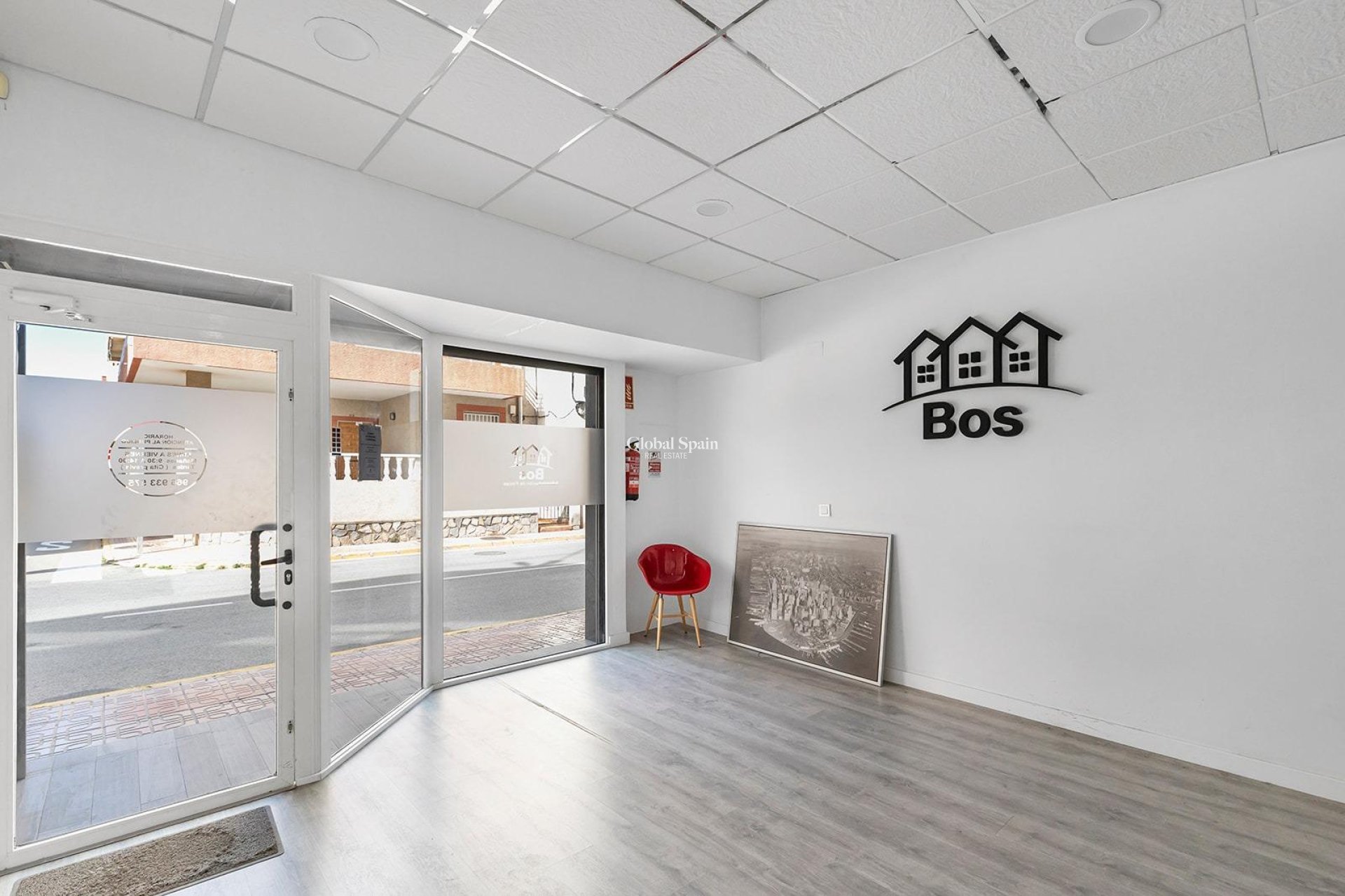 Resale - COMMERCIAL PROPERTY -
TORREVIEJA - La Mata pueblo