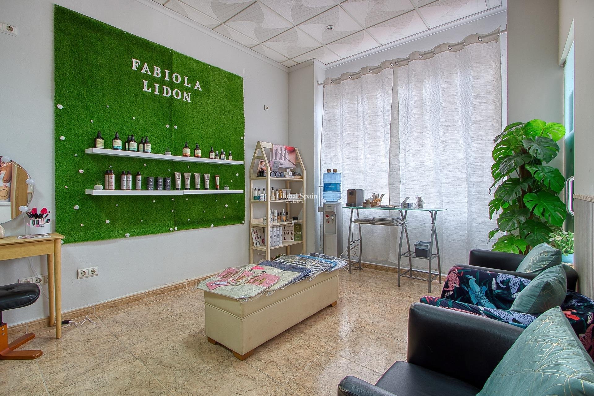 Resale - Commercial Property -
TORREVIEJA - La Mata