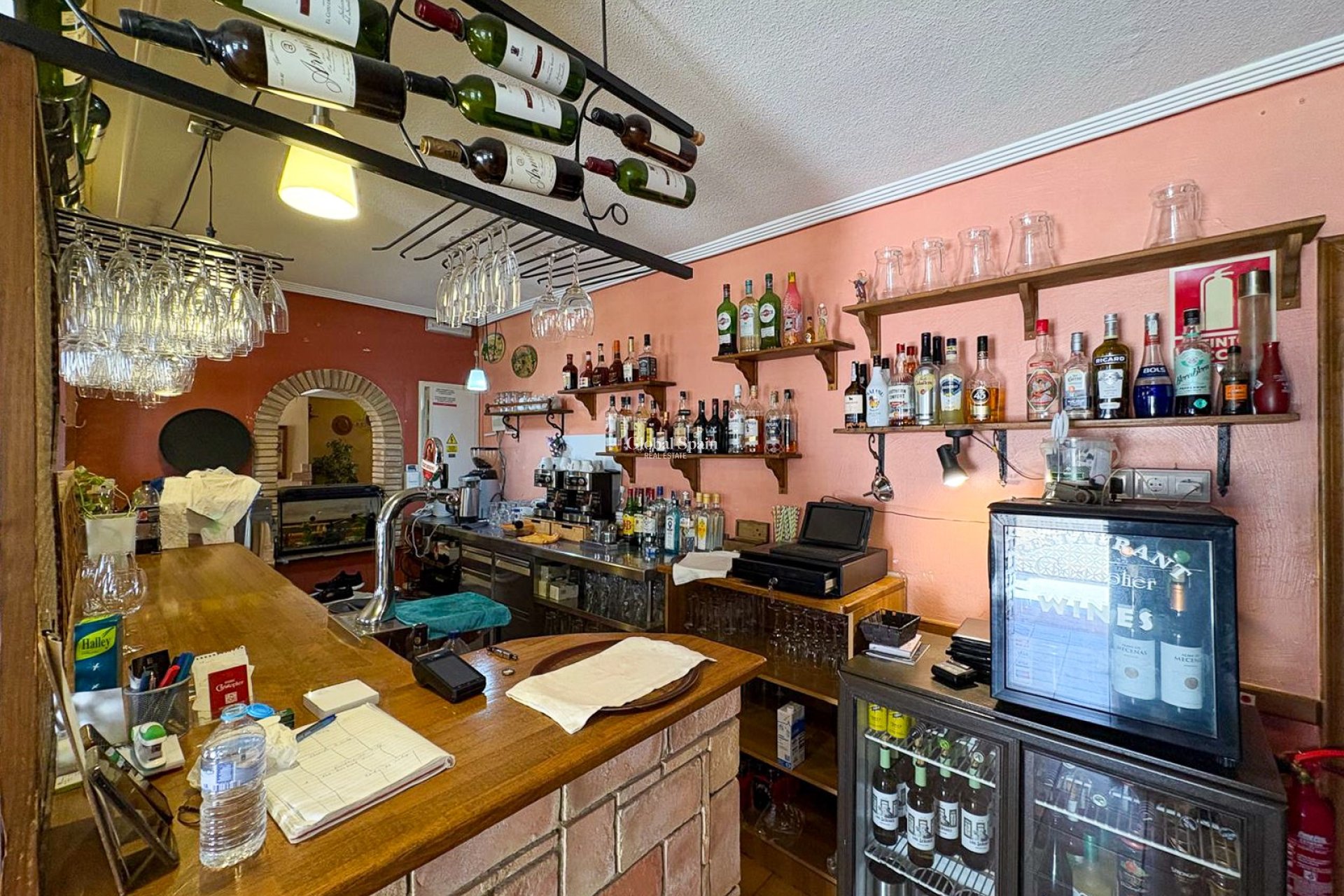 Resale - COMMERCIAL PROPERTY -
TORREVIEJA - La Veleta