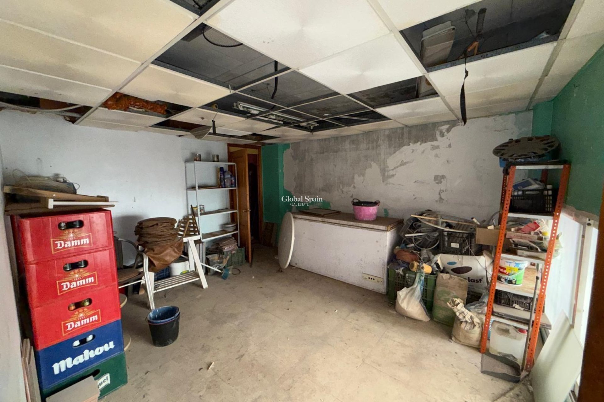 Resale - COMMERCIAL PROPERTY -
TORREVIEJA - Playa del cura