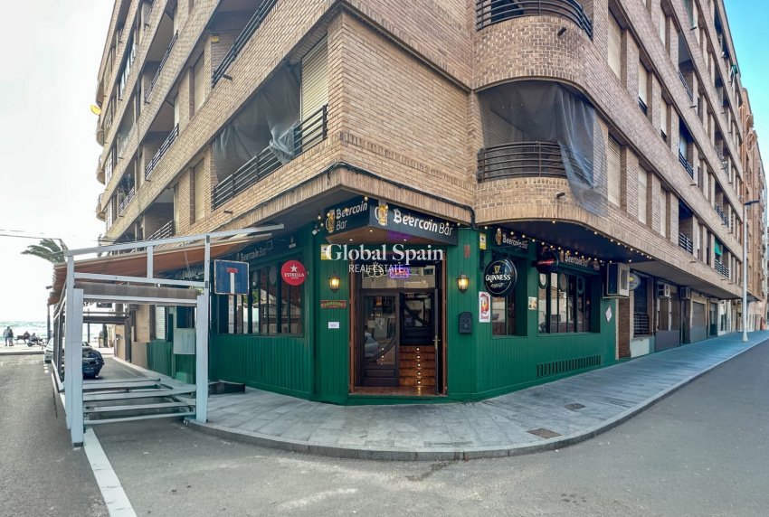 Resale - COMMERCIAL PROPERTY -
TORREVIEJA - Playa del Cura