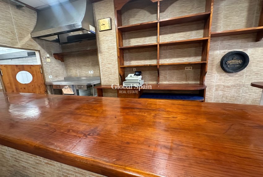 Resale - COMMERCIAL PROPERTY -
TORREVIEJA - Torrevieja