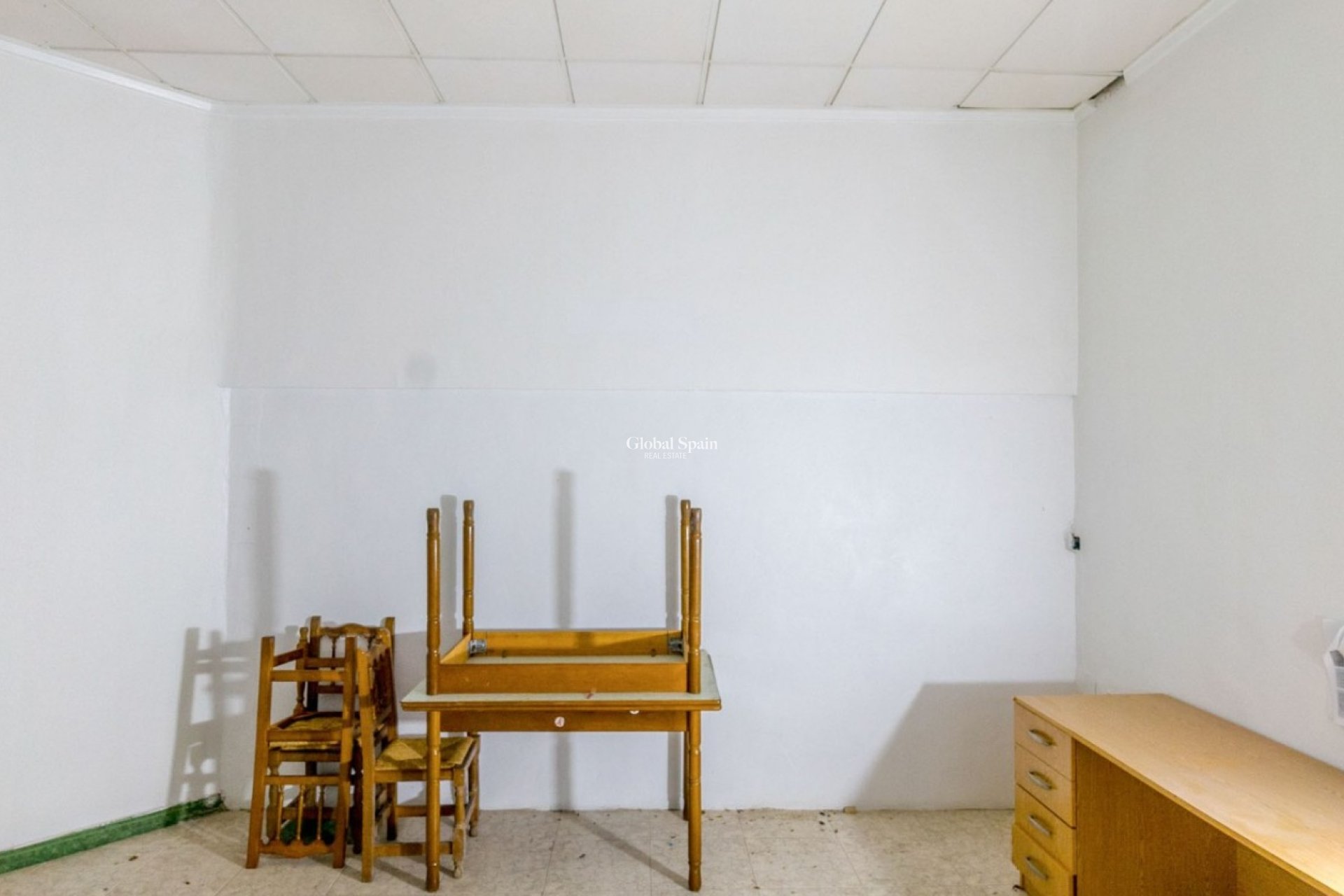 Resale - COMMERCIAL PROPERTY -
TORREVIEJA - Torrevieja